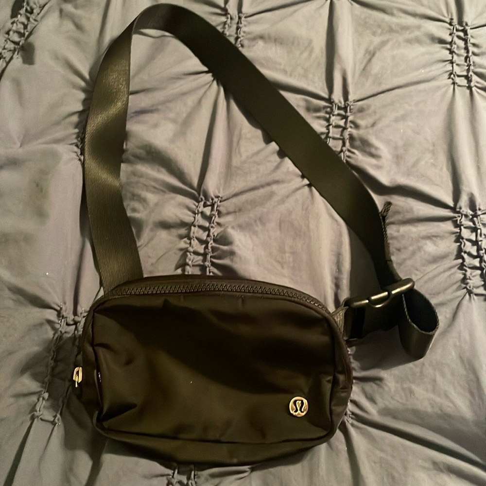 Lululemon belt bag